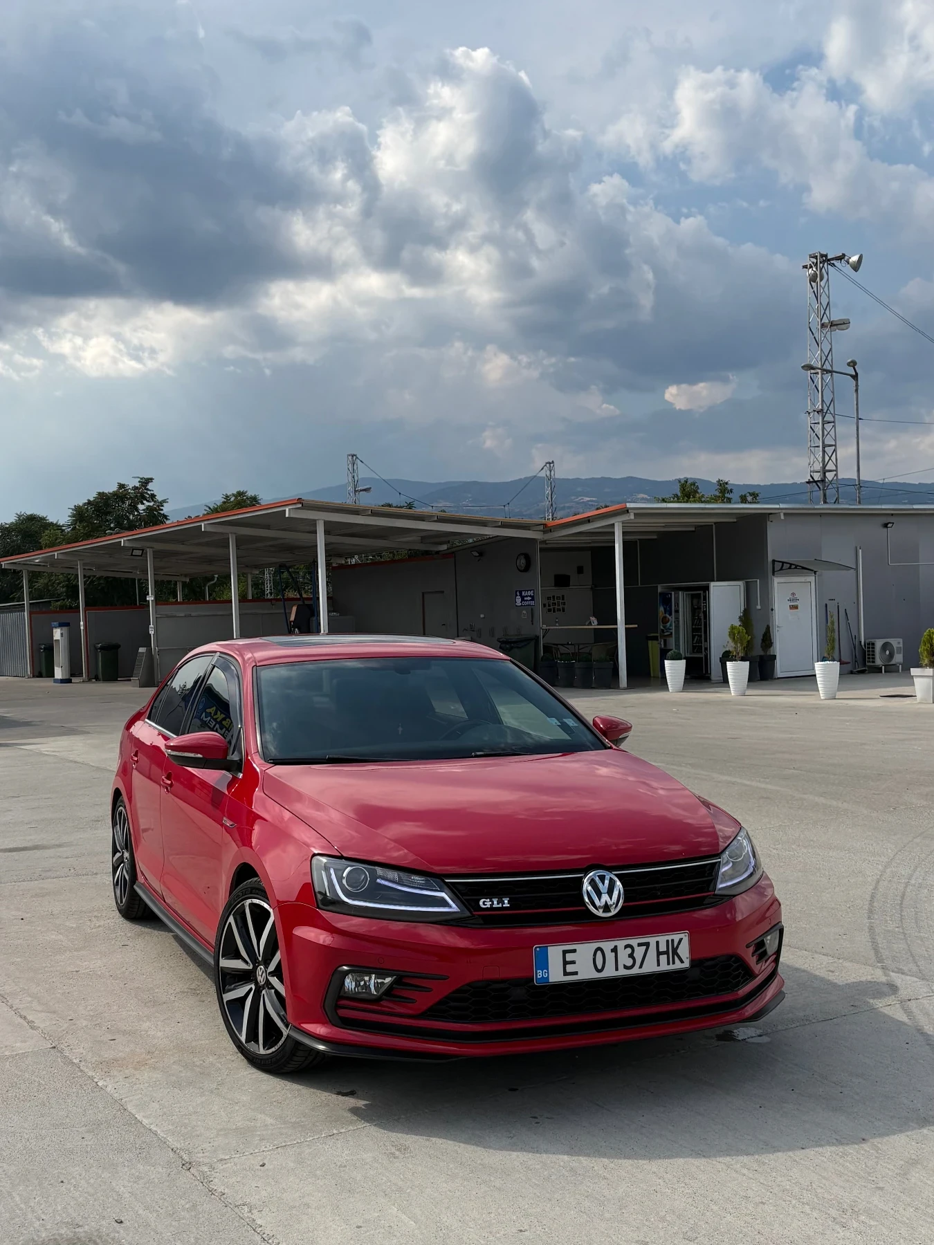 VW Jetta 2.0 TSI GLI 211-кс DSG6 FULL 100х.км