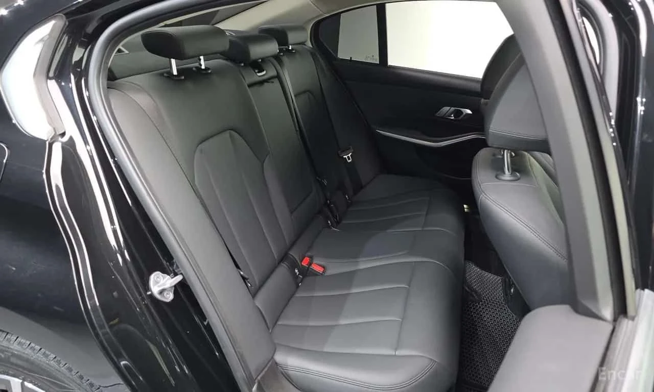 BMW 320 * 320d * CARFAX * ЦЕНА ДО БГ, снимка 11 - Автомобили и джипове - 55551591