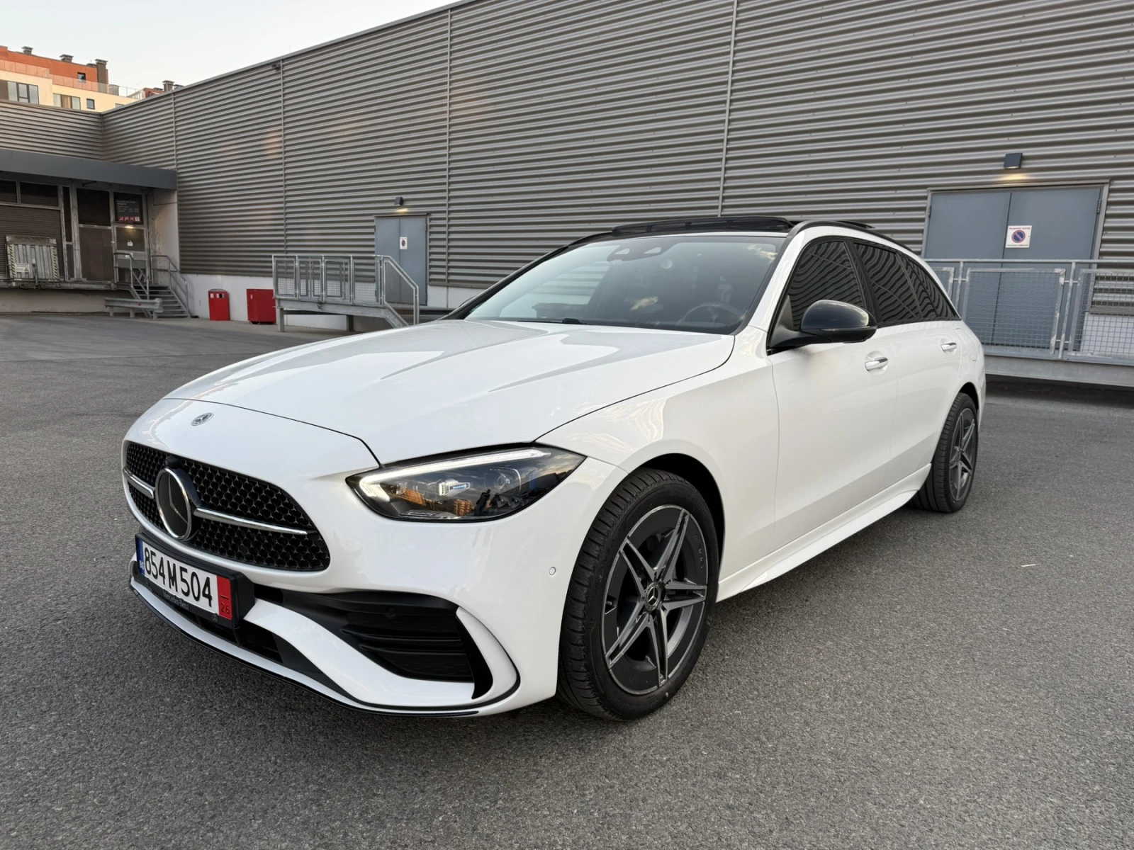 Mercedes-Benz C 300 Mercedes C300de AMG | Burmester | HUD | 360 | Plug, снимка 7 - Автомобили и джипове - 55574809