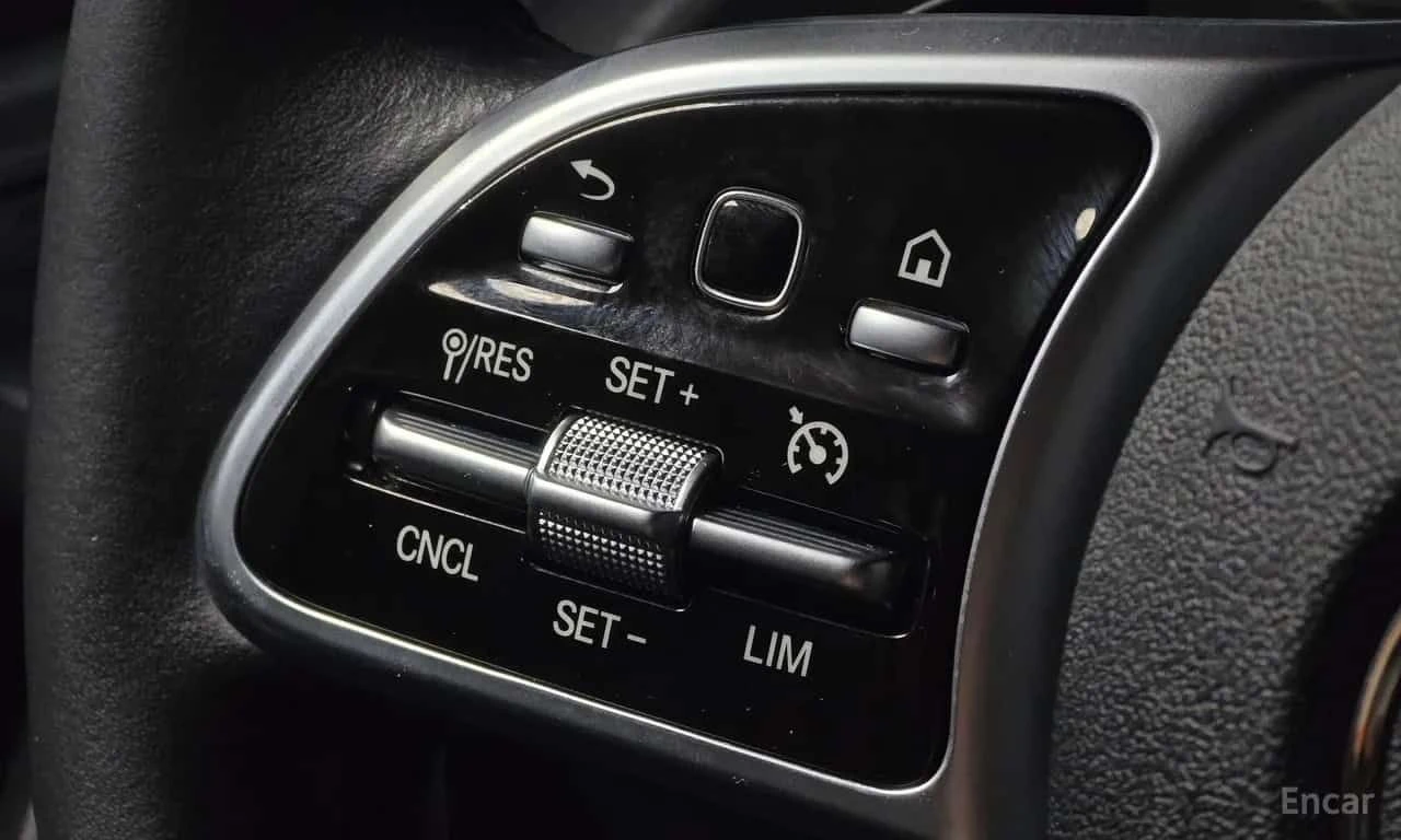 Mercedes-Benz A 200 * ОПЦИЯ ЗА ФИНАНСИРАНЕ, снимка 17 - Автомобили и джипове - 55647395