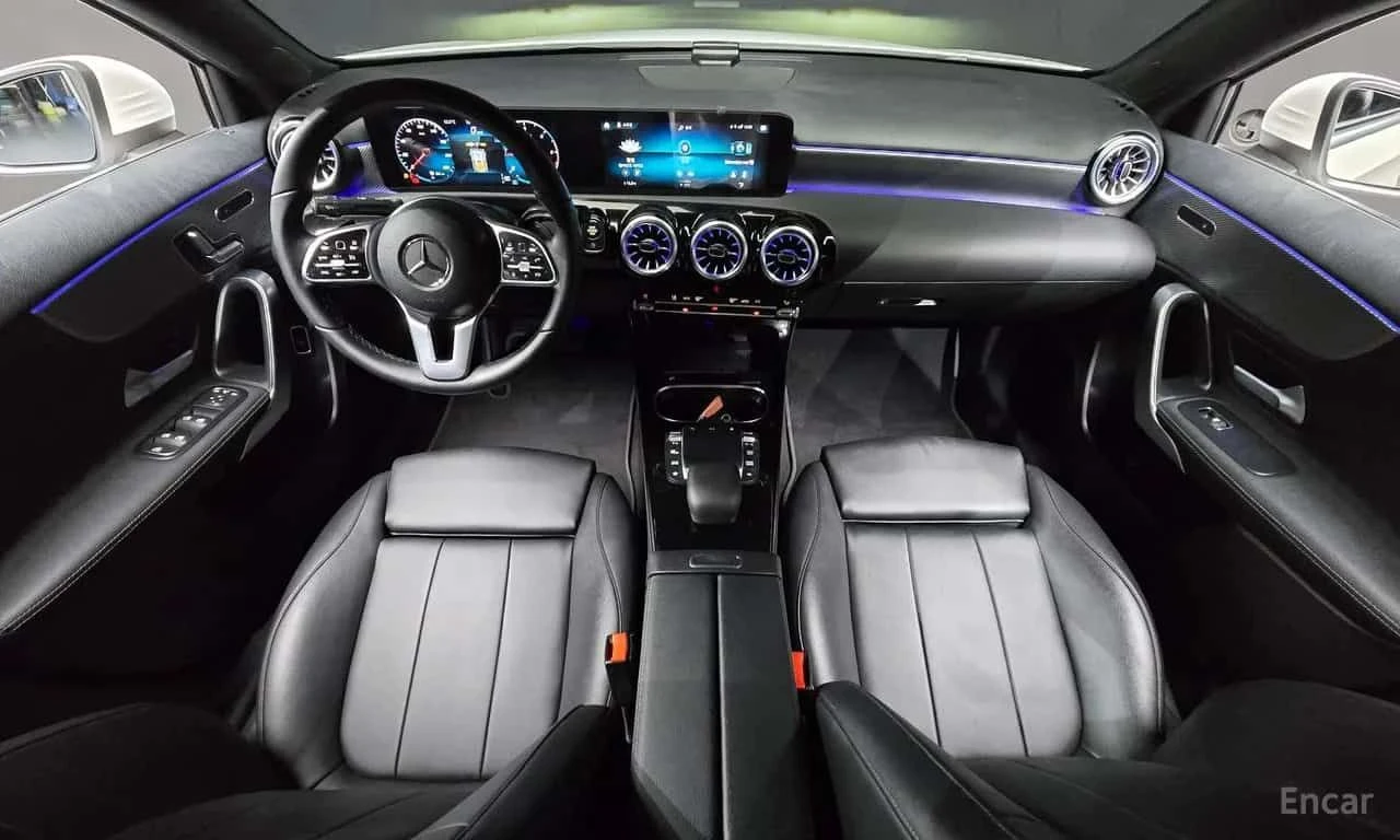 Mercedes-Benz A 200 * ОПЦИЯ ЗА ФИНАНСИРАНЕ, снимка 7 - Автомобили и джипове - 55647395