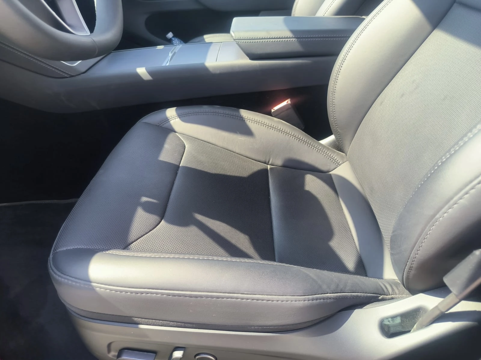 Tesla Model Y 4х4!!!462кс!!!, снимка 8 - Автомобили и джипове - 55650424