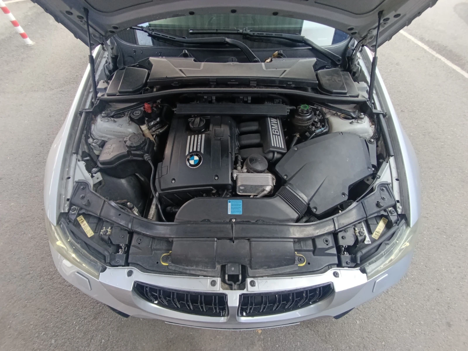 BMW 330 4x4, снимка 13 - Автомобили и джипове - 55711115