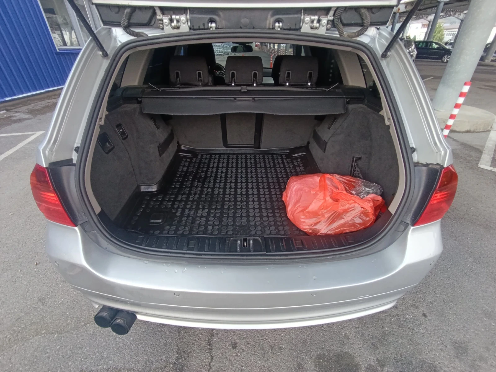 BMW 330 4x4, снимка 14 - Автомобили и джипове - 55711115