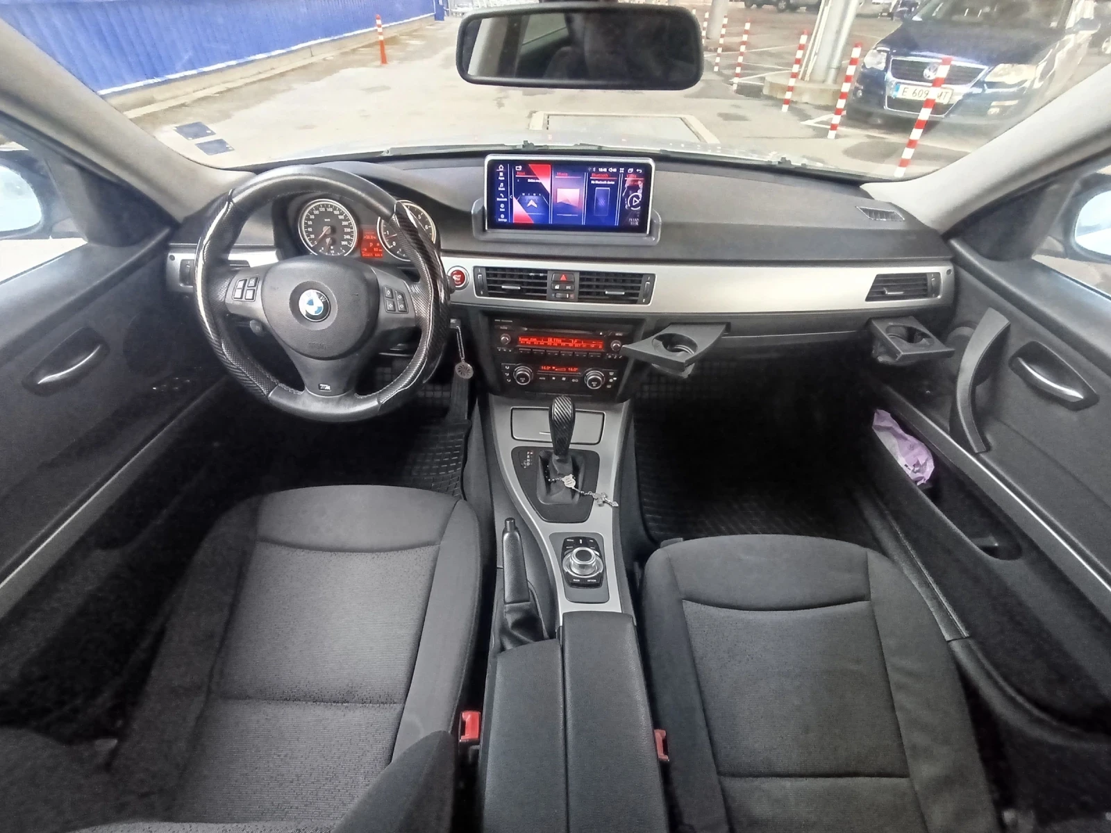 BMW 330 4x4, снимка 12 - Автомобили и джипове - 55711115