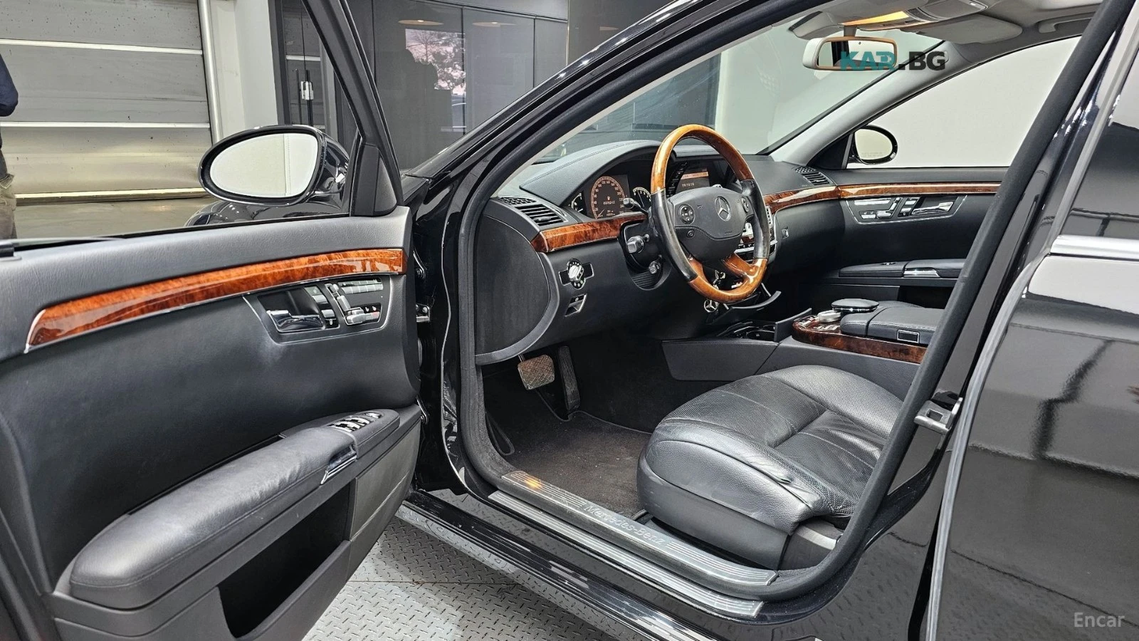 Mercedes-Benz S 350 LONG* КОЖА* ОБДУХВ* НАВИ* ПАНО* КАМЕРА, снимка 9 - Автомобили и джипове - 55891752