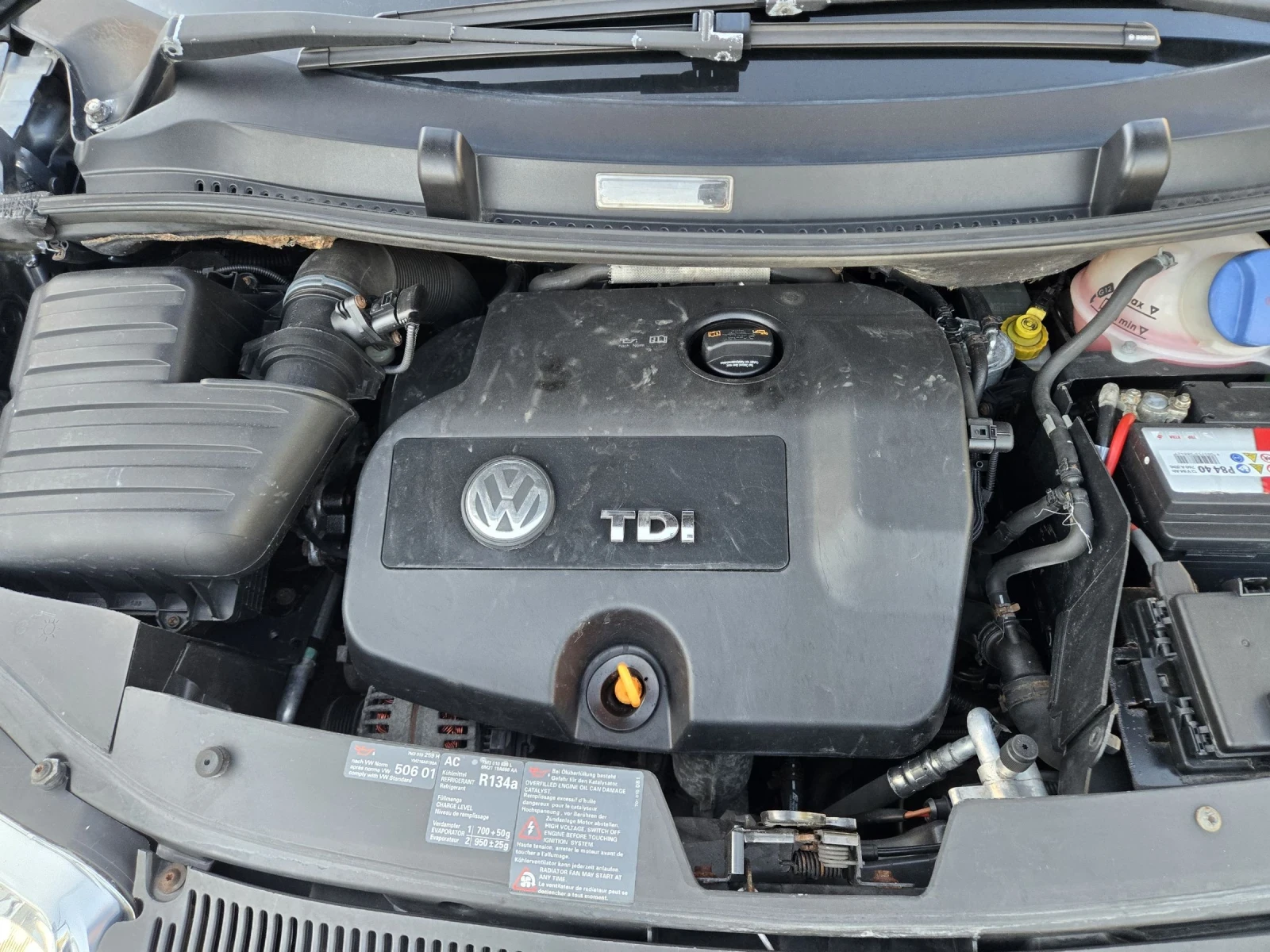 VW Sharan 1.9TDI-116кс= 7МЕСТА= 6СК= FACE= ПОДГРЕВ= КЛИМАТРО, снимка 17 - Автомобили и джипове - 56247087