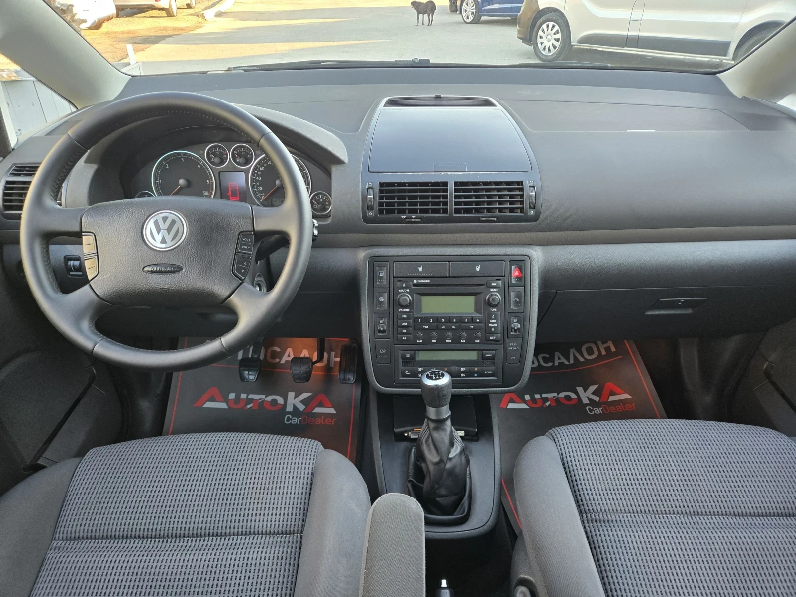 VW Sharan 1.9TDI-116кс= 7МЕСТА= 6СК= FACE= ПОДГРЕВ= КЛИМАТРО, снимка 12 - Автомобили и джипове - 56247087