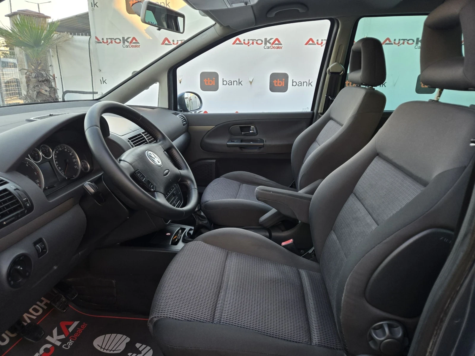 VW Sharan 1.9TDI-116кс= 7МЕСТА= 6СК= FACE= ПОДГРЕВ= КЛИМАТРО, снимка 7 - Автомобили и джипове - 56247087