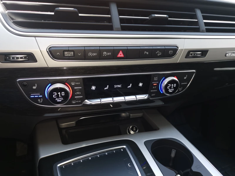 Audi Q7 3.0 V6 TFSI, снимка 10 - Автомобили и джипове - 53245116