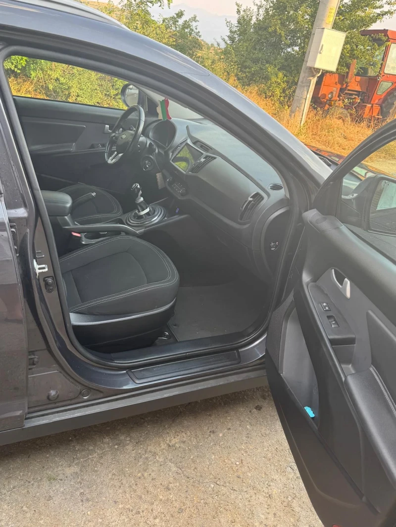 Kia Sportage 1.7 CRDI, снимка 9 - Автомобили и джипове - 53249283