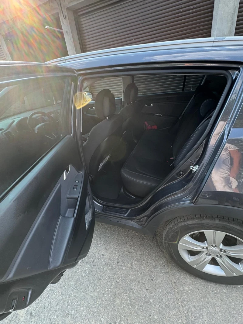 Kia Sportage 1.7 CRDI, снимка 8 - Автомобили и джипове - 53249283