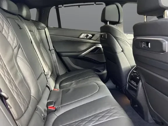 BMW X6 40d xDrive M-Sport Pro = NEW = Гаранция, снимка 9 - Автомобили и джипове - 53890726
