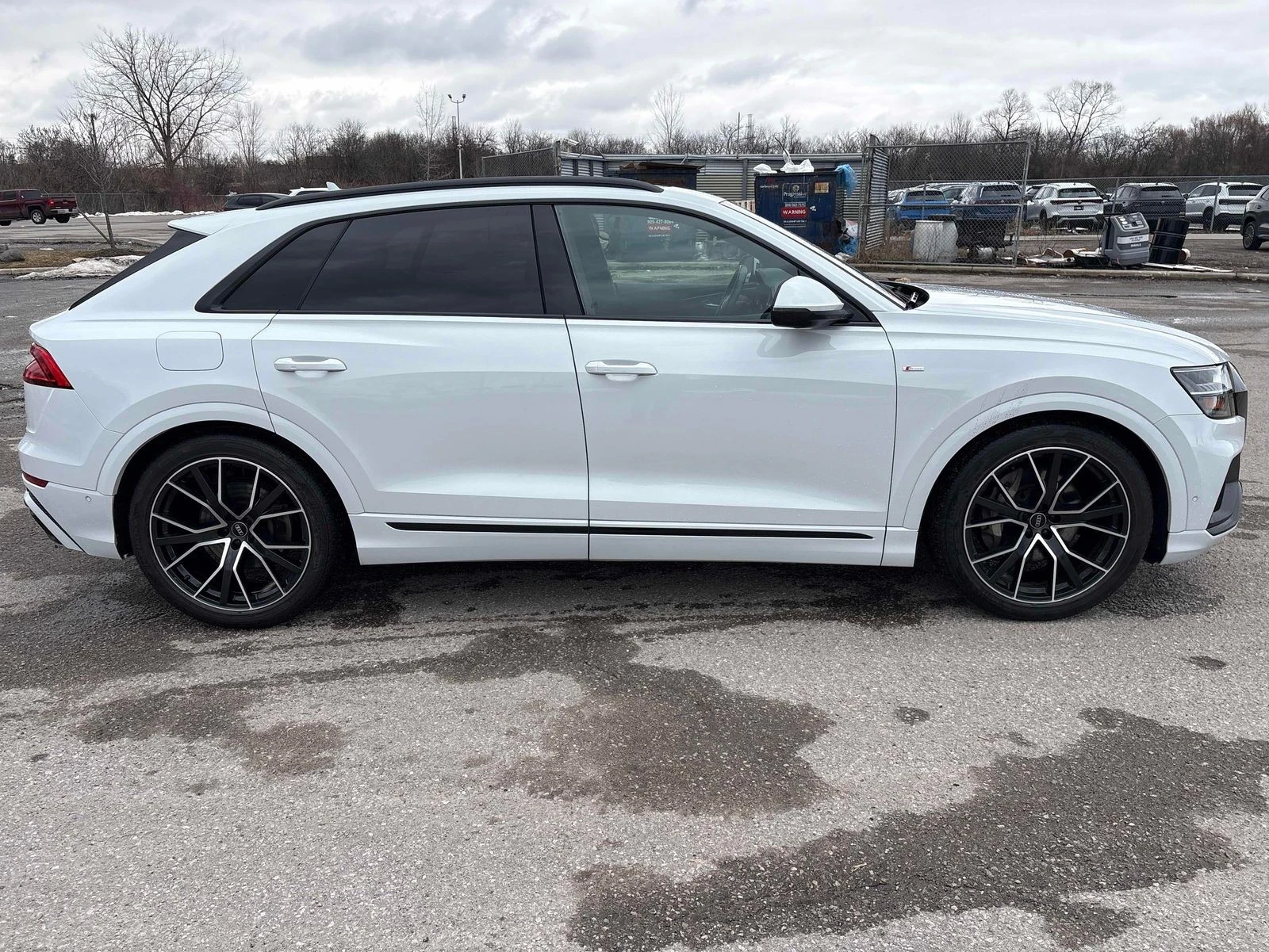 Audi Q8 Technik АВТО КРЕДИТ, снимка 4 - Автомобили и джипове - 54026482