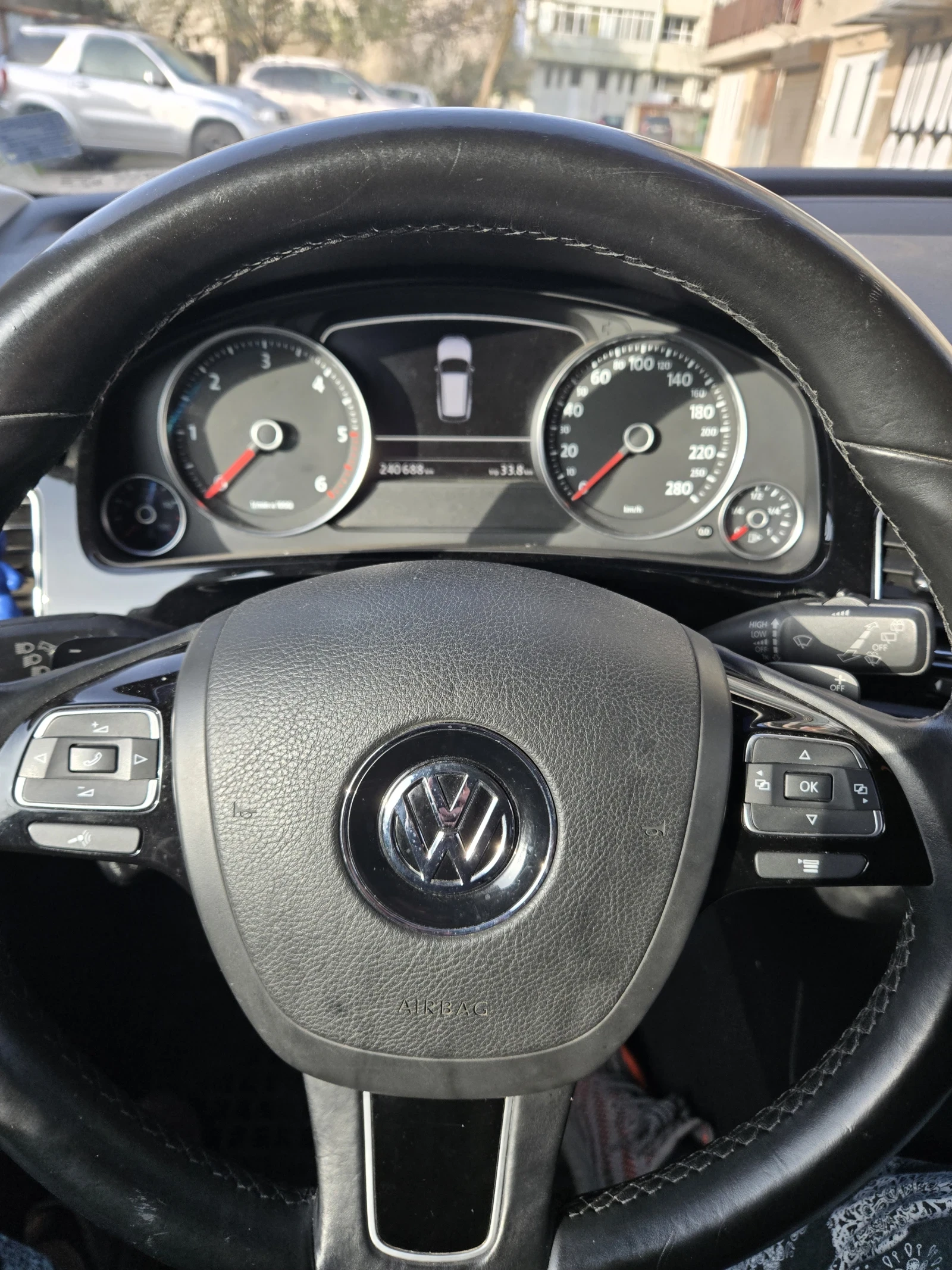 VW Touareg 295 к.с., снимка 12 - Автомобили и джипове - 54188994