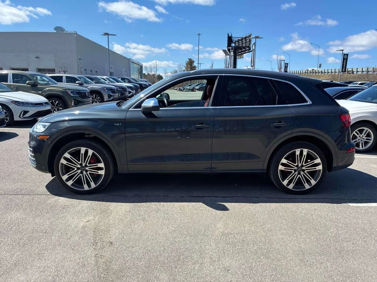 Audi SQ5 Technik / 360 / B&O / КЛИП НА МОТОРА , снимка 2 - Автомобили и джипове - 54266865