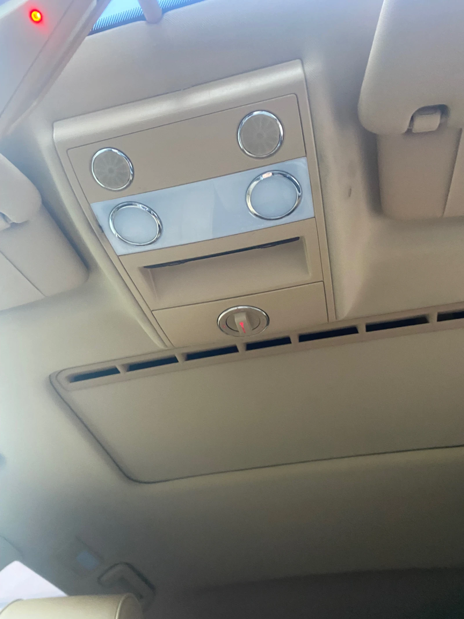 VW Touareg, снимка 13 - Автомобили и джипове - 54362768