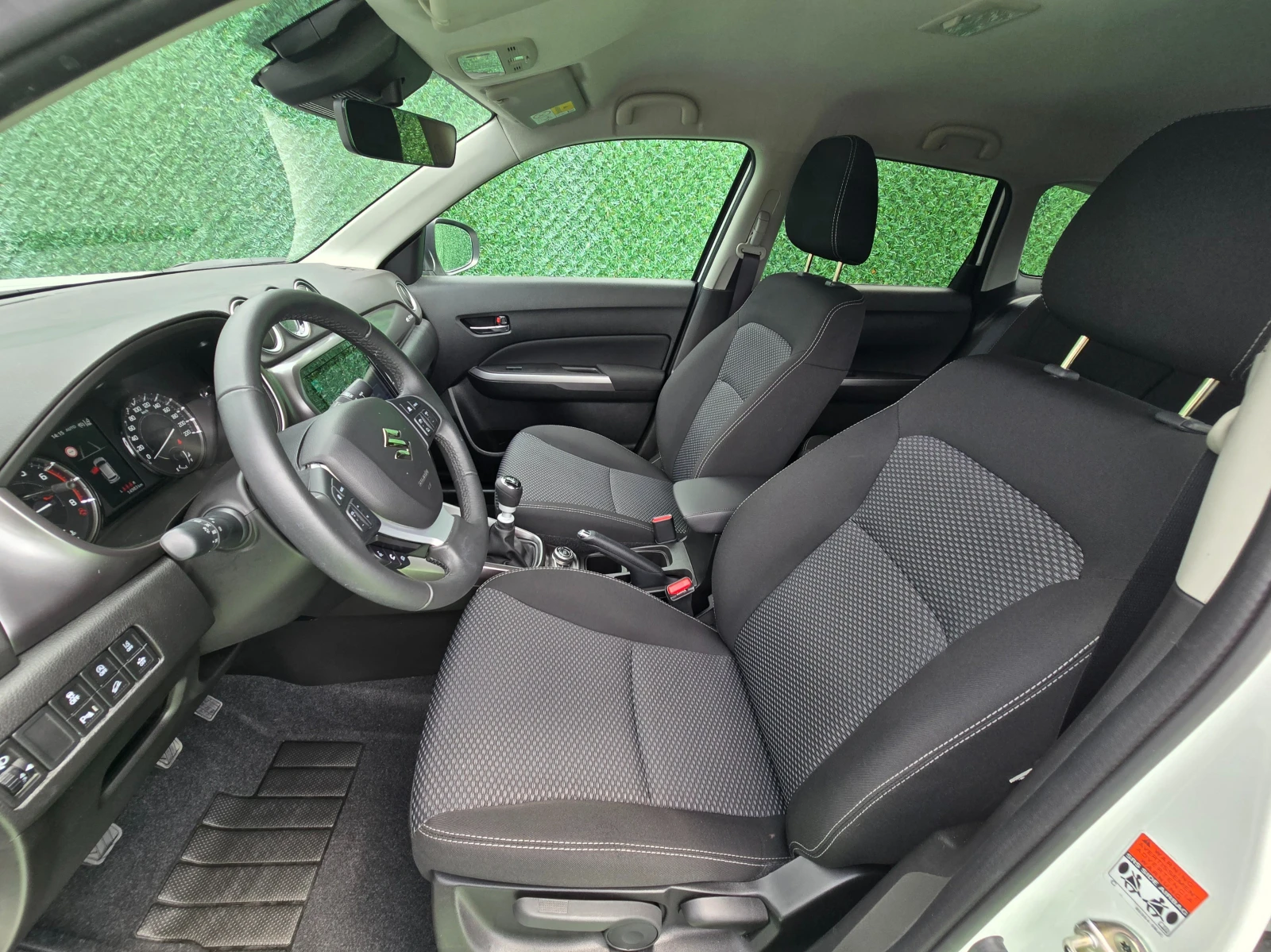 Suzuki Vitara 1.4i* HYBRID* 4x4 ALLGRIP* 14000км, снимка 8 - Автомобили и джипове - 54579598