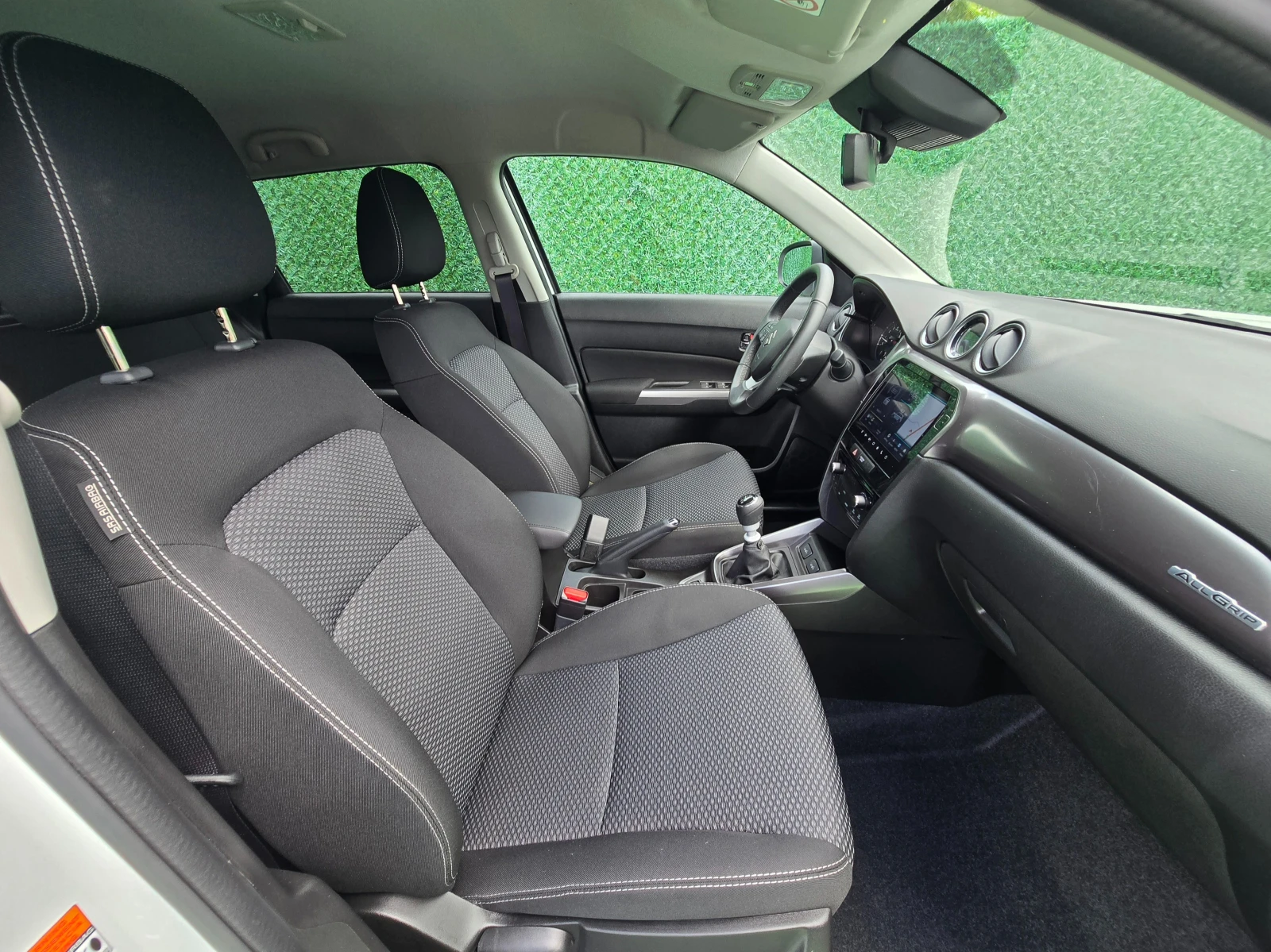 Suzuki Vitara 1.4i* HYBRID* 4x4 ALLGRIP* 14000км, снимка 10 - Автомобили и джипове - 54579598