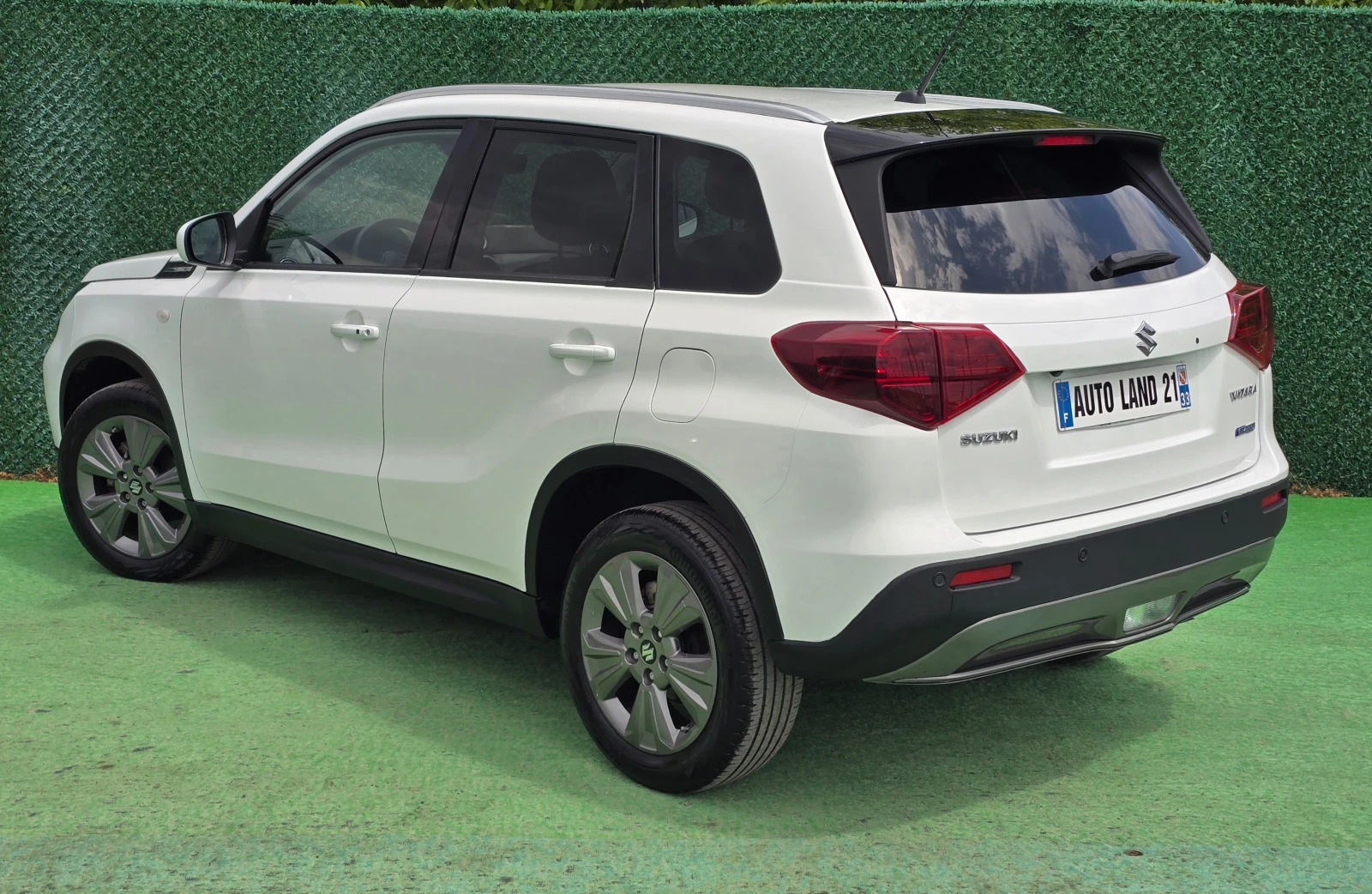 Suzuki Vitara 1.4i* HYBRID* 4x4 ALLGRIP* 14000км, снимка 7 - Автомобили и джипове - 54579598