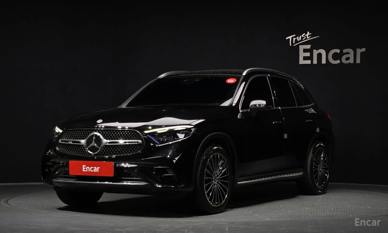 Mercedes-Benz GLC 300 AMG PKG / 360 / ОБДУХ / BURMESTER / HUD / PANO