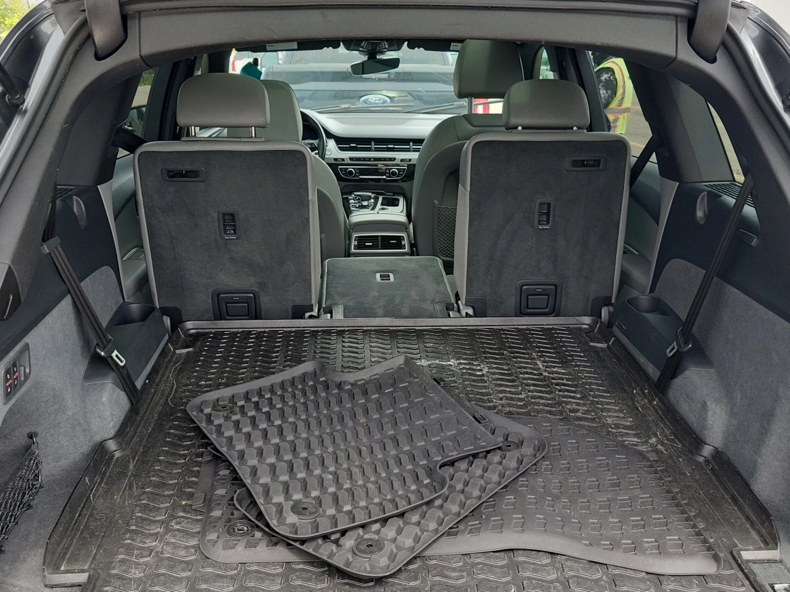 Audi Q7 55TFSI PROGRESSIV * S LINE * 7 МЕСТА * ОБДУХВАНЕ *, снимка 12 - Автомобили и джипове - 54946529