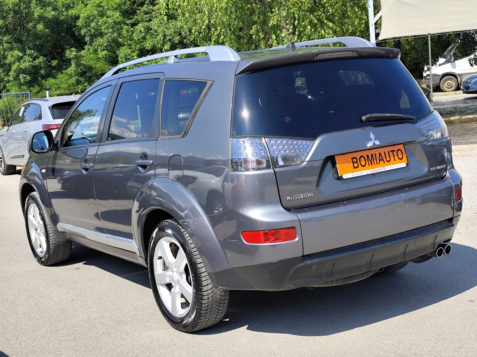 Mitsubishi Outlander 2.0DI-D* 4X4* 7 MECTA* Klimatronik* , снимка 6 - Автомобили и джипове - 54977419