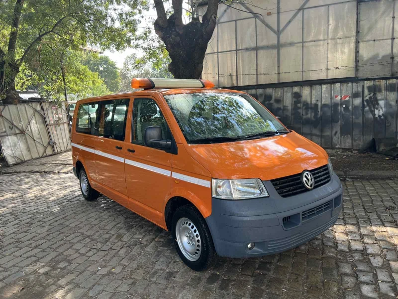 VW T5 1.9TDi, снимка 2 - Бусове и автобуси - 47137293