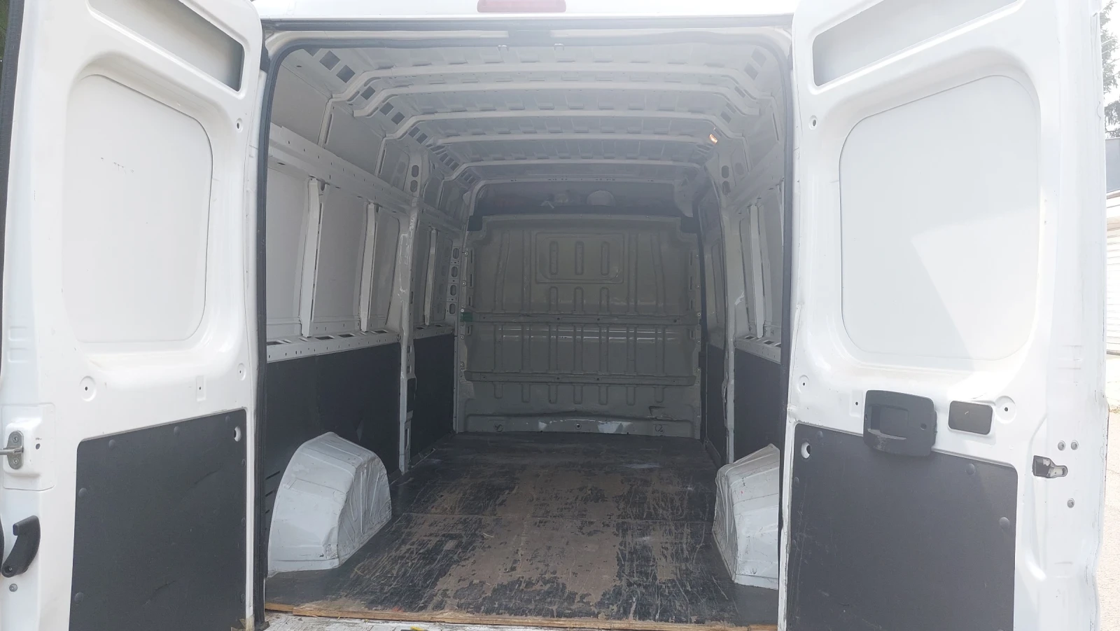 Citroen Jumper 2.2 HDI   H2 L3 - изображение 8