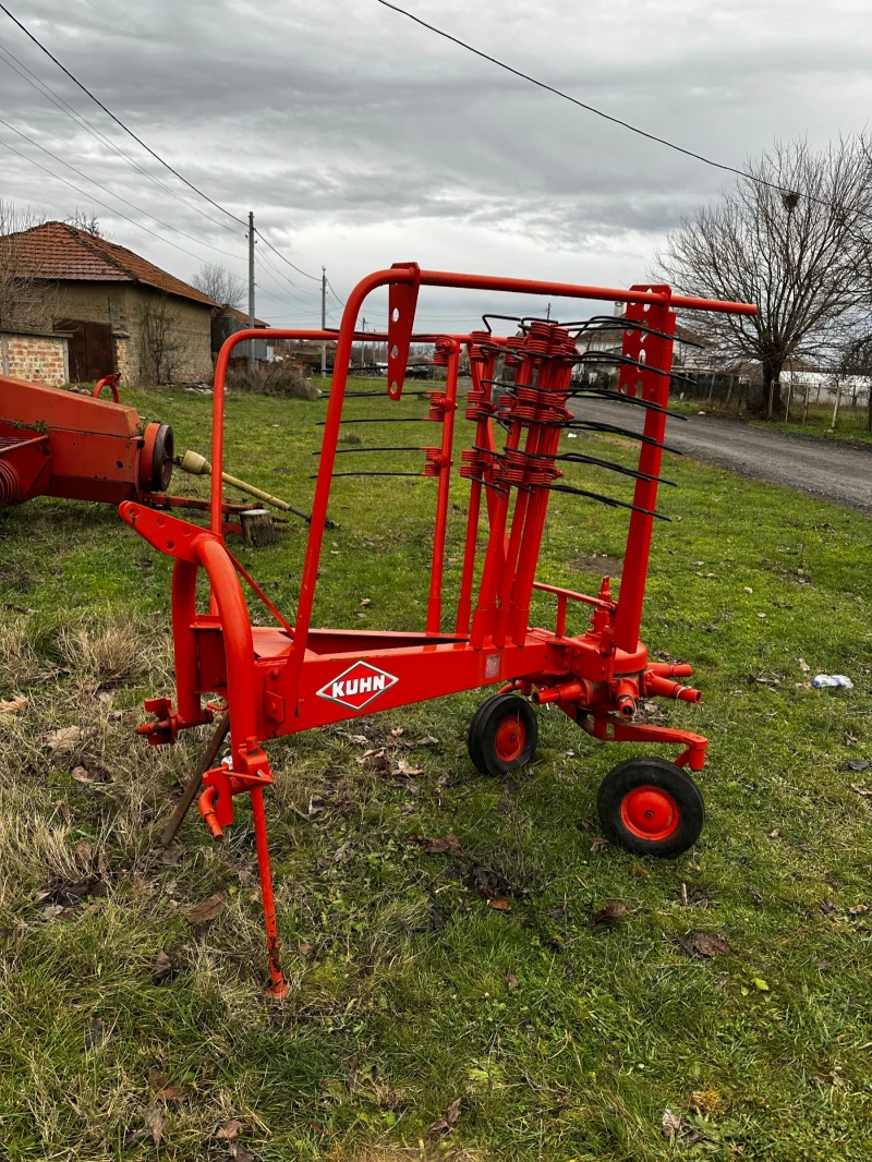 Сенообръщачка KUHN