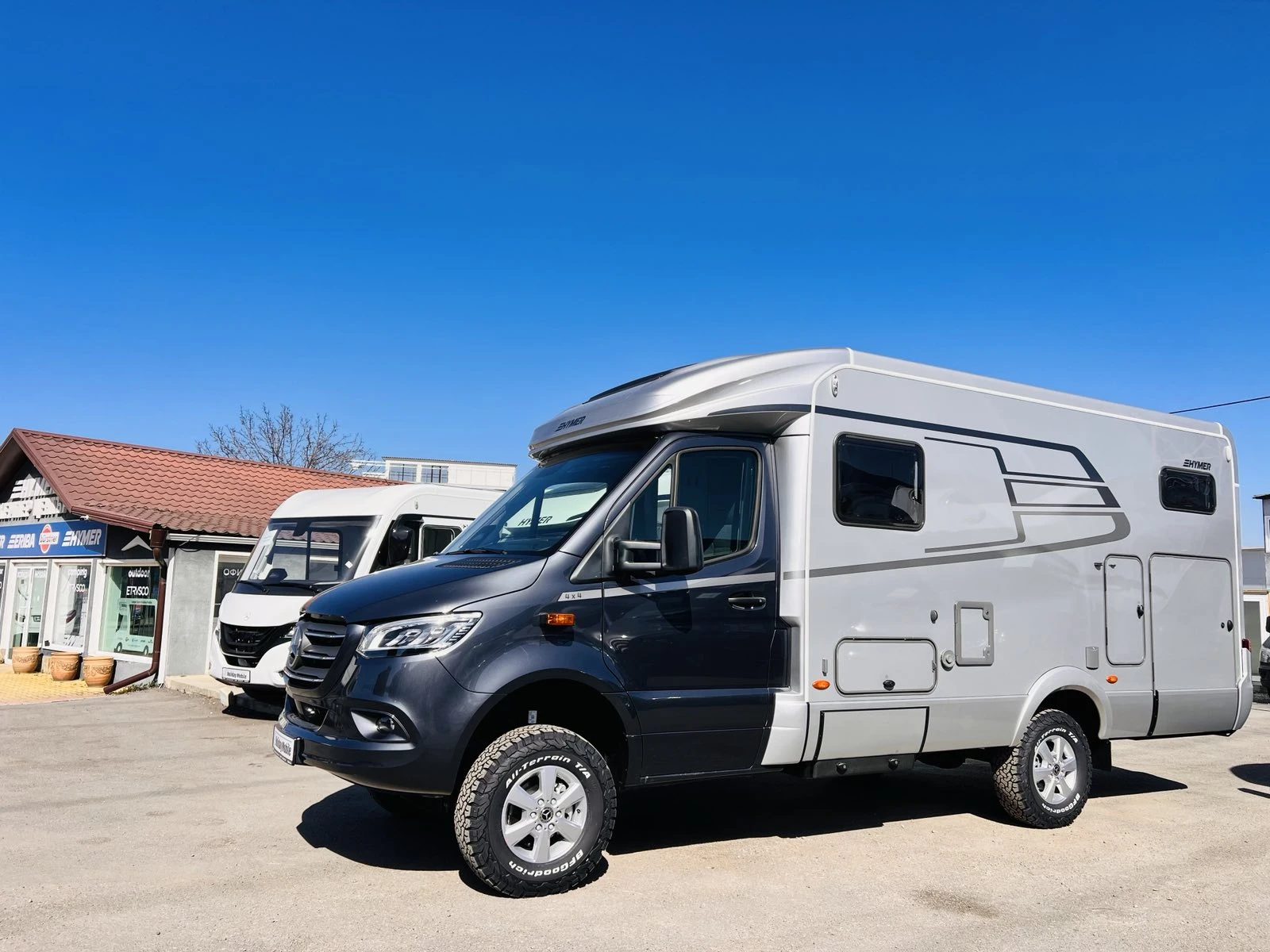 Кемпер HYMER / ERIBA 4X4 MERCEDES 3500 кг. , снимка 5 - Каравани и кемпери - 53837901