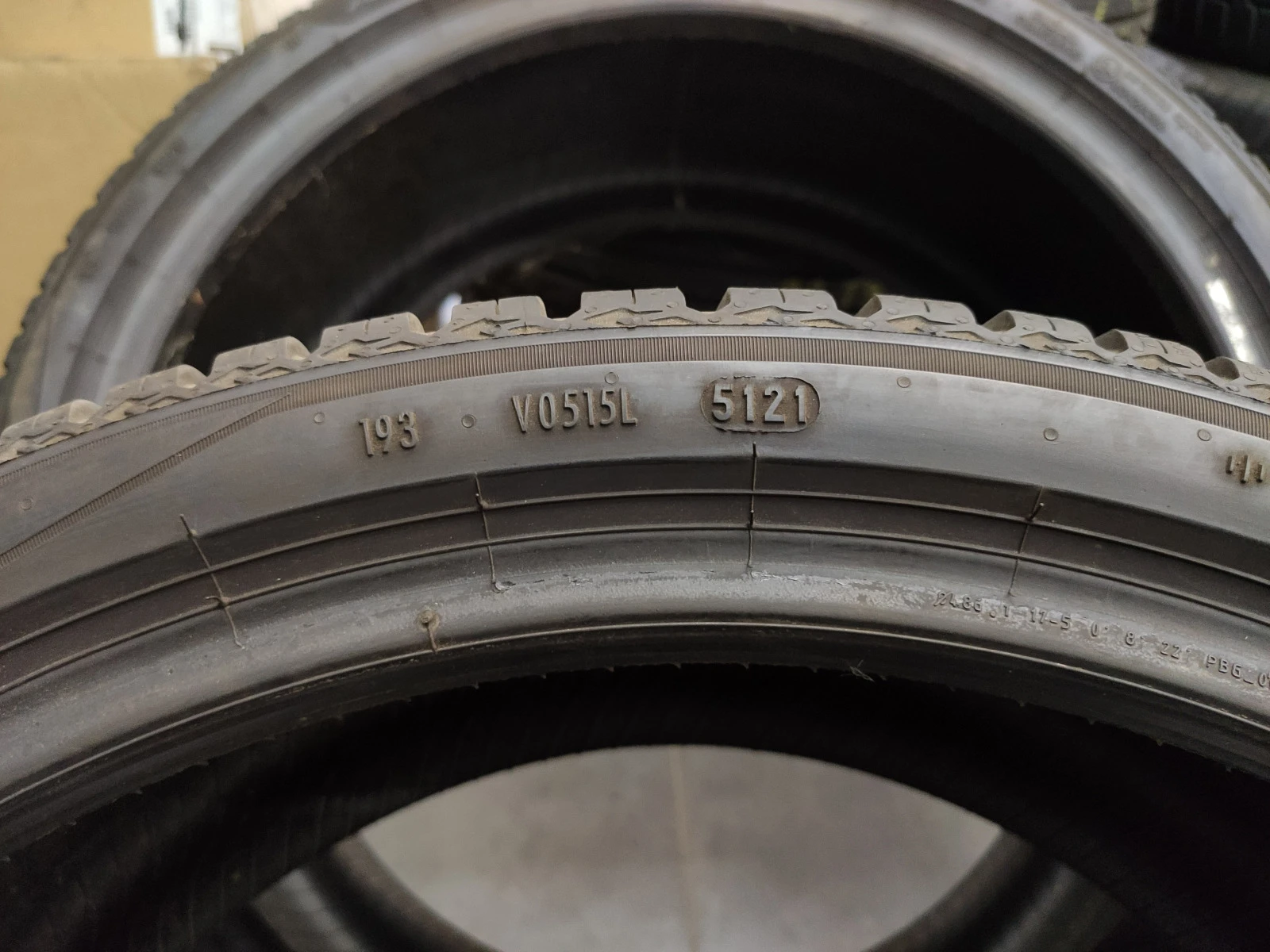  235/35R19 | Mobile.bg   7