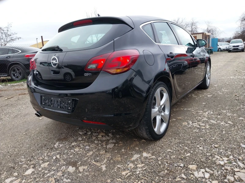 Opel Astra 2.0 CDTI, снимка 7 - Автомобили и джипове - 48308153