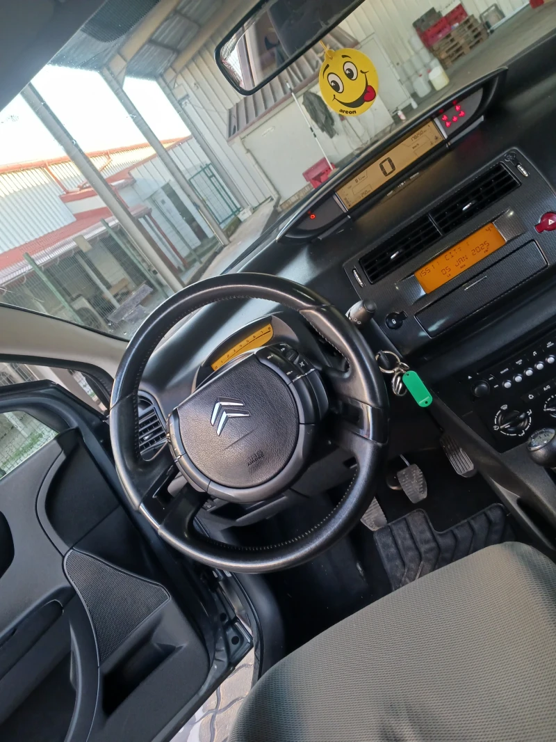 Citroen C4, снимка 2 - Автомобили и джипове - 48774284