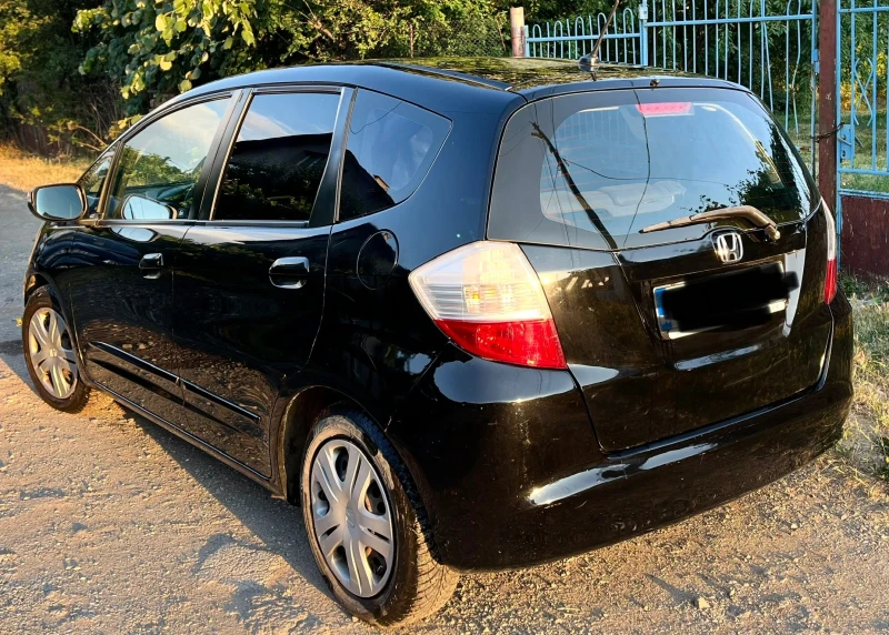 Honda Jazz 1.4i, снимка 11 - Автомобили и джипове - 52822331