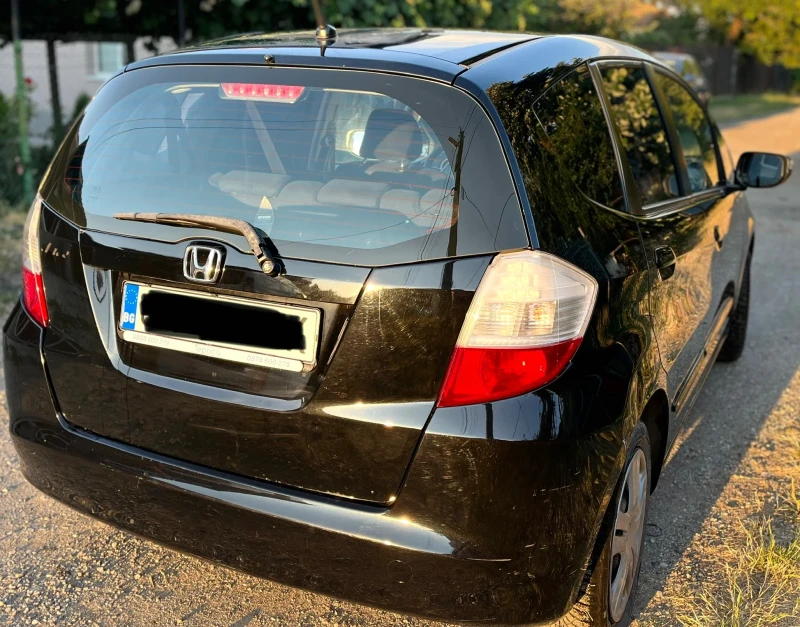 Honda Jazz 1.4i, снимка 10 - Автомобили и джипове - 52822331