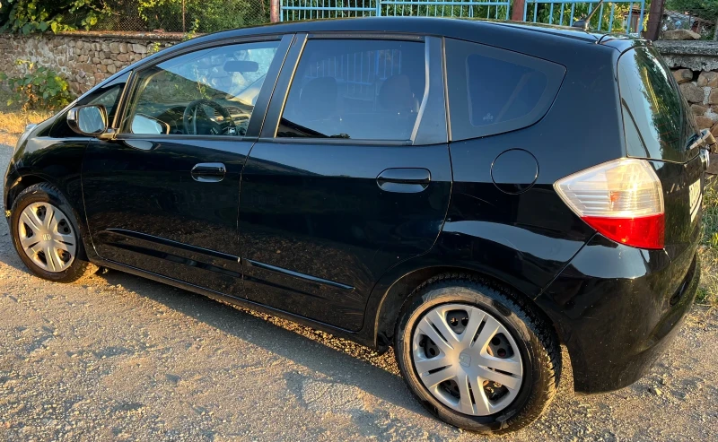 Honda Jazz 1.4i, снимка 12 - Автомобили и джипове - 52822331