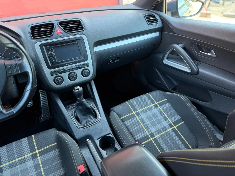 VW Scirocco Edition/2.0, снимка 14 - Автомобили и джипове - 51542128
