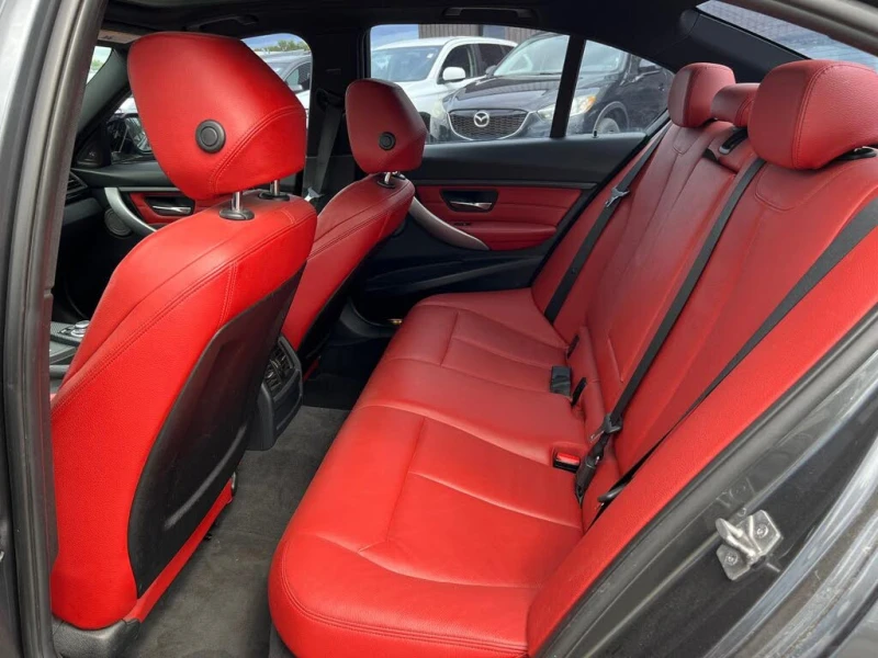 BMW 335 i/xDrive/M-PACK/HARMAN/ПОДГРЕВИ/М.ТОЧКА   , снимка 12 - Автомобили и джипове - 52377865