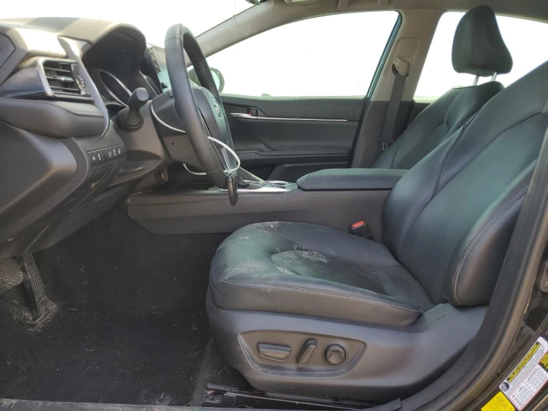 Toyota Camry, снимка 7 - Автомобили и джипове - 52485739