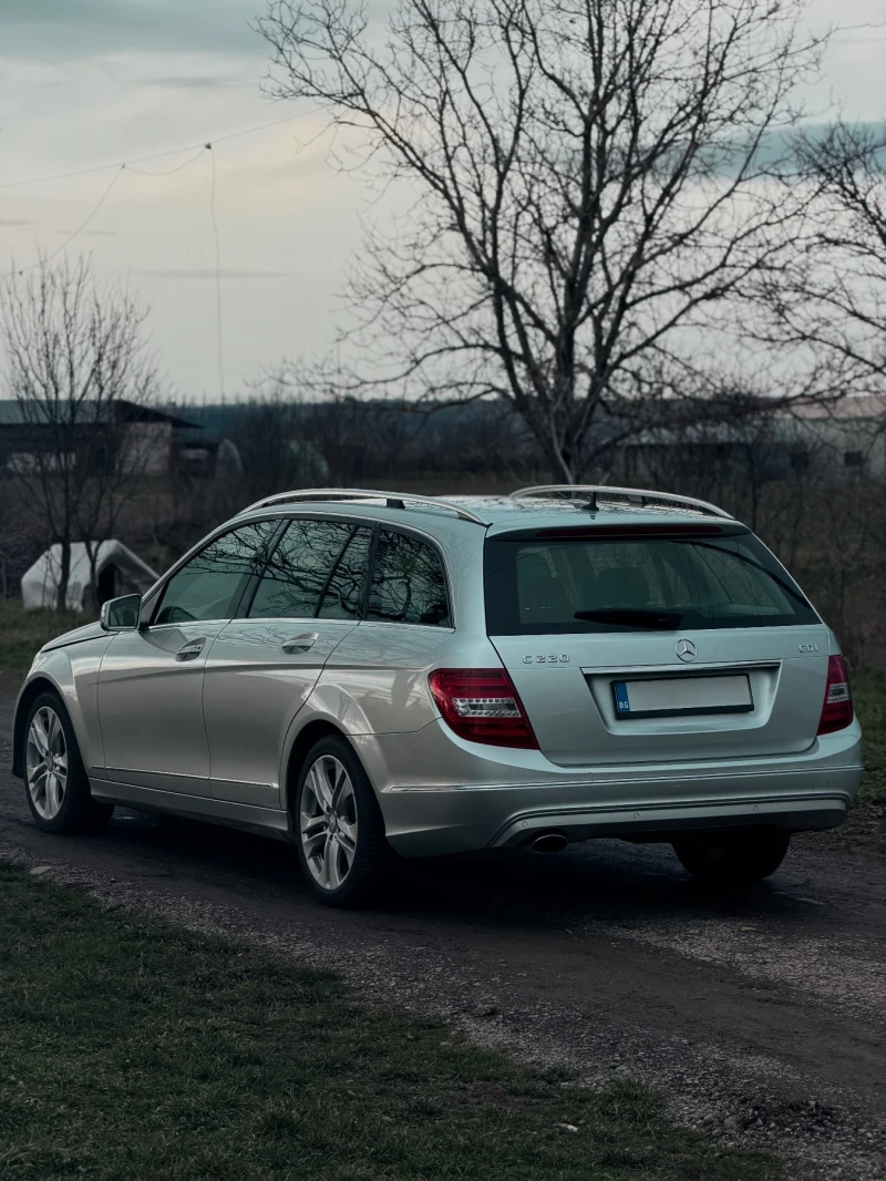 Mercedes-Benz C 220 2.2 CDI, снимка 3 - Автомобили и джипове - 53597760