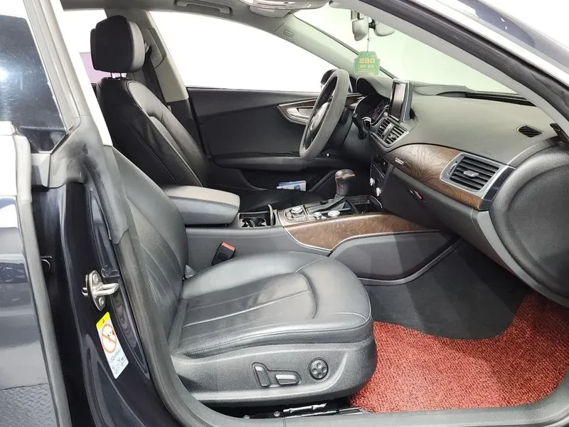 Audi A7 3.0 TDI Quattro - САМО 30% АВАНС, снимка 11 - Автомобили и джипове - 55664834