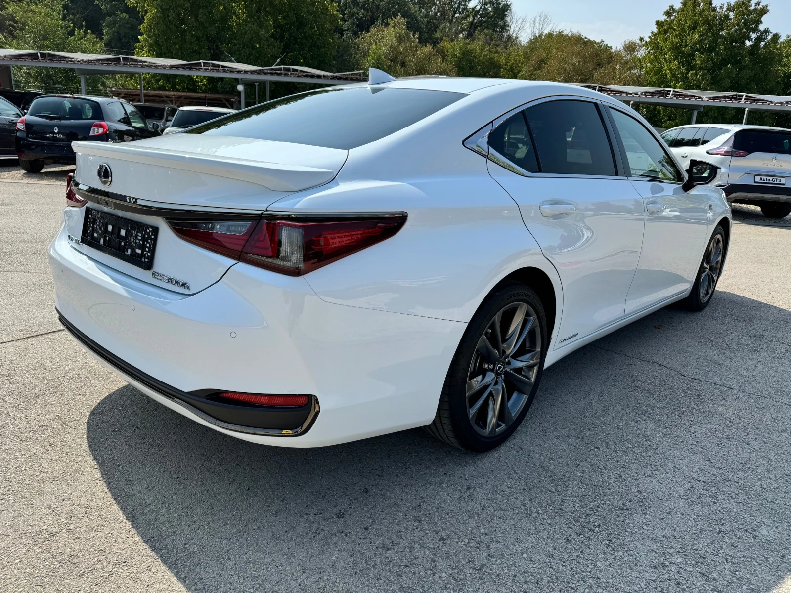 Lexus ES 300h 2.5h F-Sport 218k.с Гаранция  - изображение 4