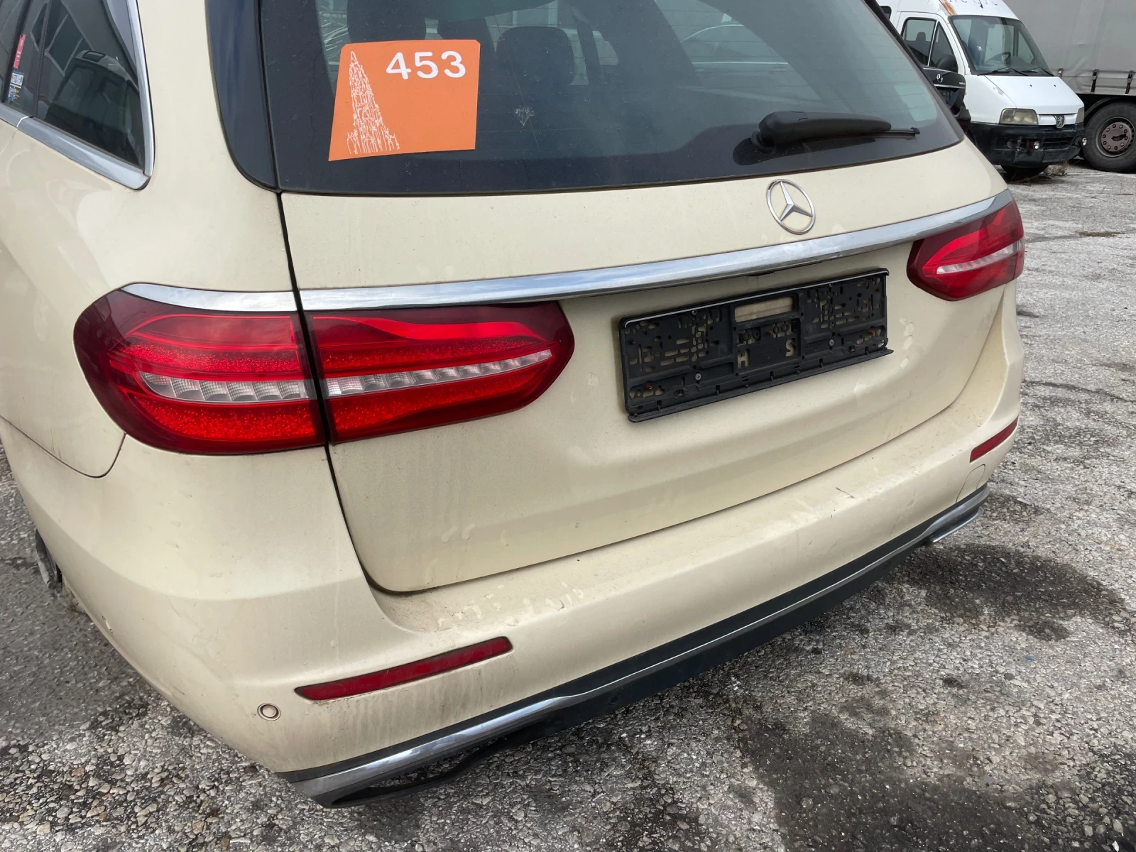 Mercedes-Benz E 220  - изображение 6