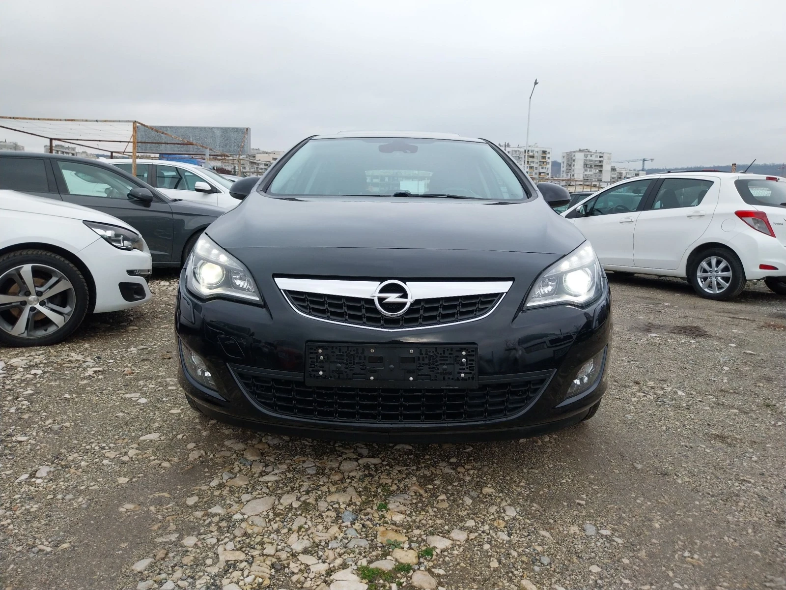 Opel Astra 2.0 CDTI - изображение 2