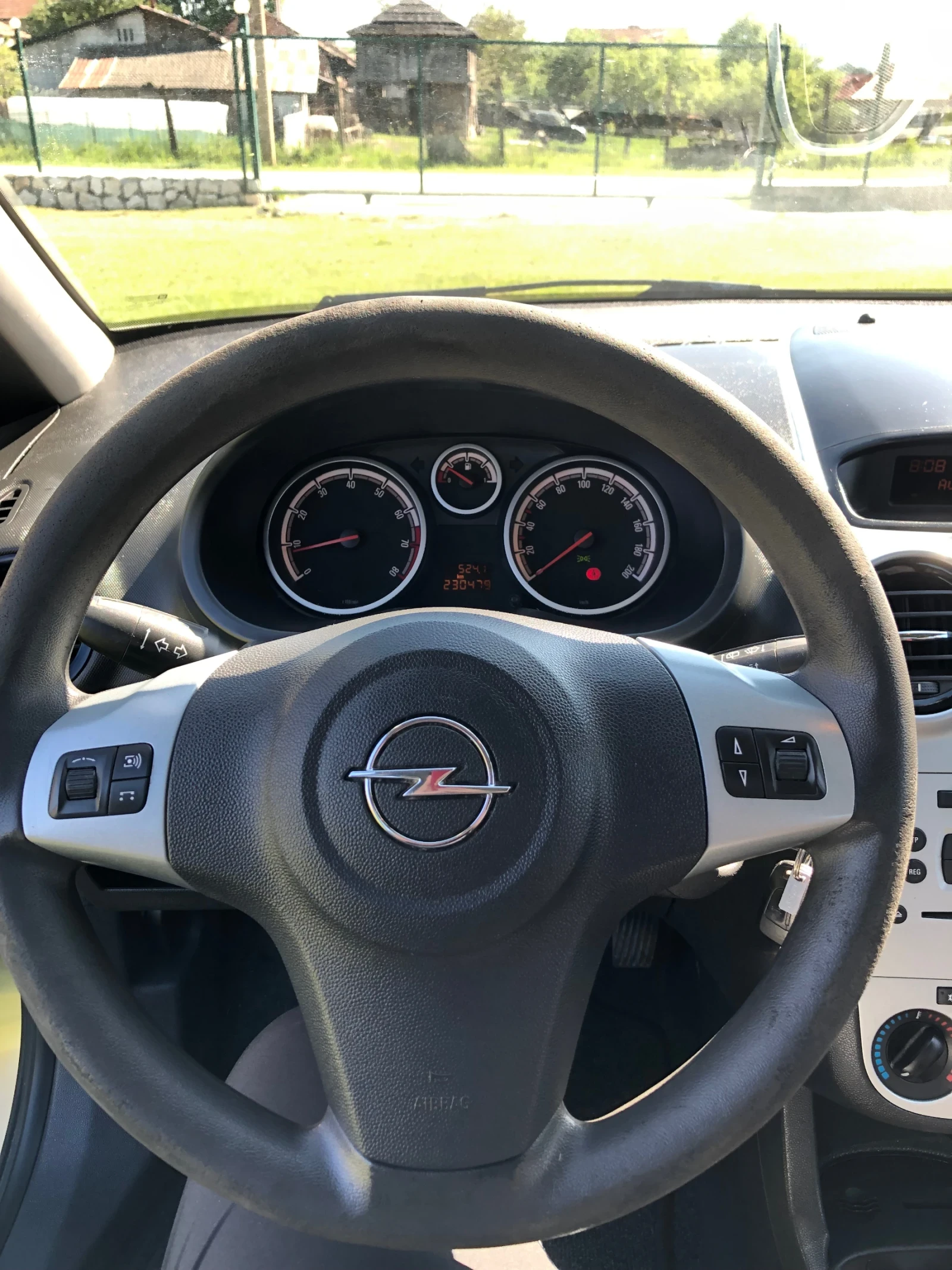 Opel Corsa 1.2i - изображение 6