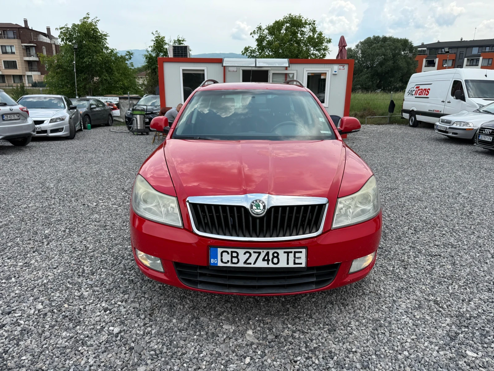 Skoda Octavia Facelift 2010г 1.6 TDI (105 кс) Напълно обслужен  - изображение 2