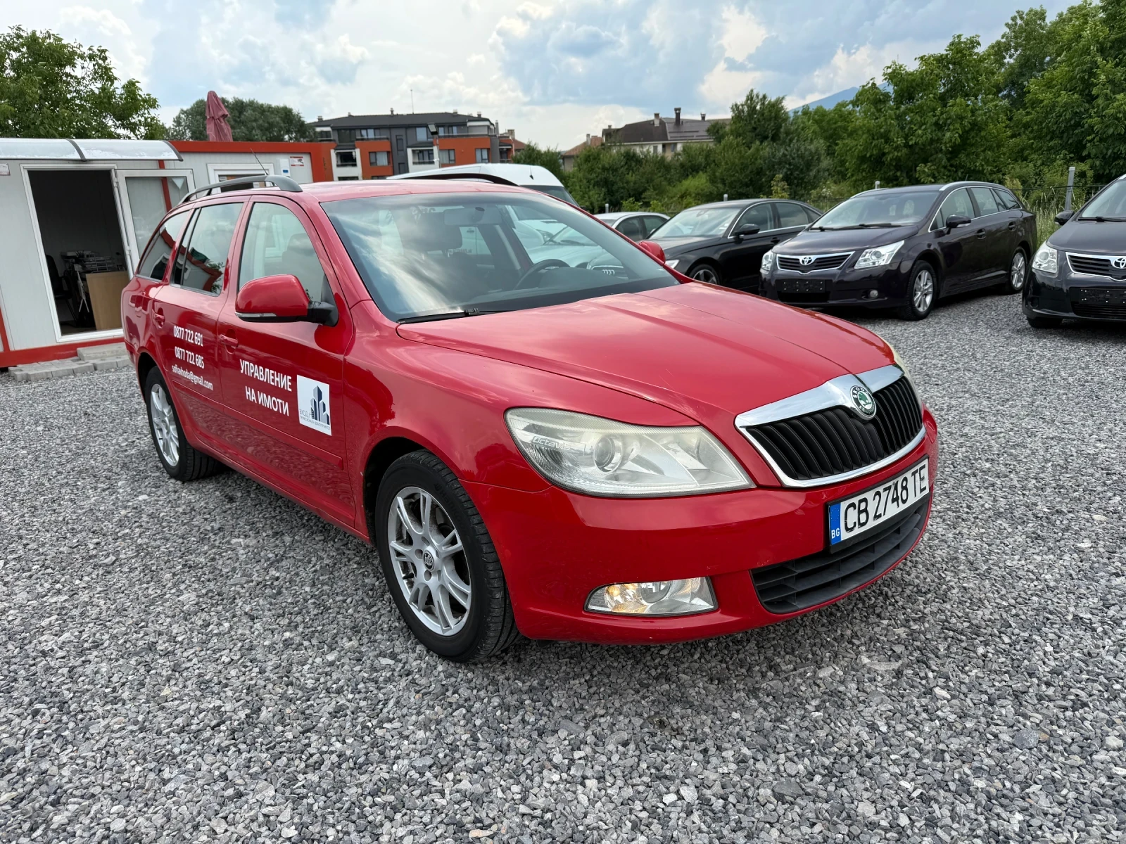 Skoda Octavia Facelift 2010г 1.6 TDI (105 кс) Напълно обслужен  - изображение 3