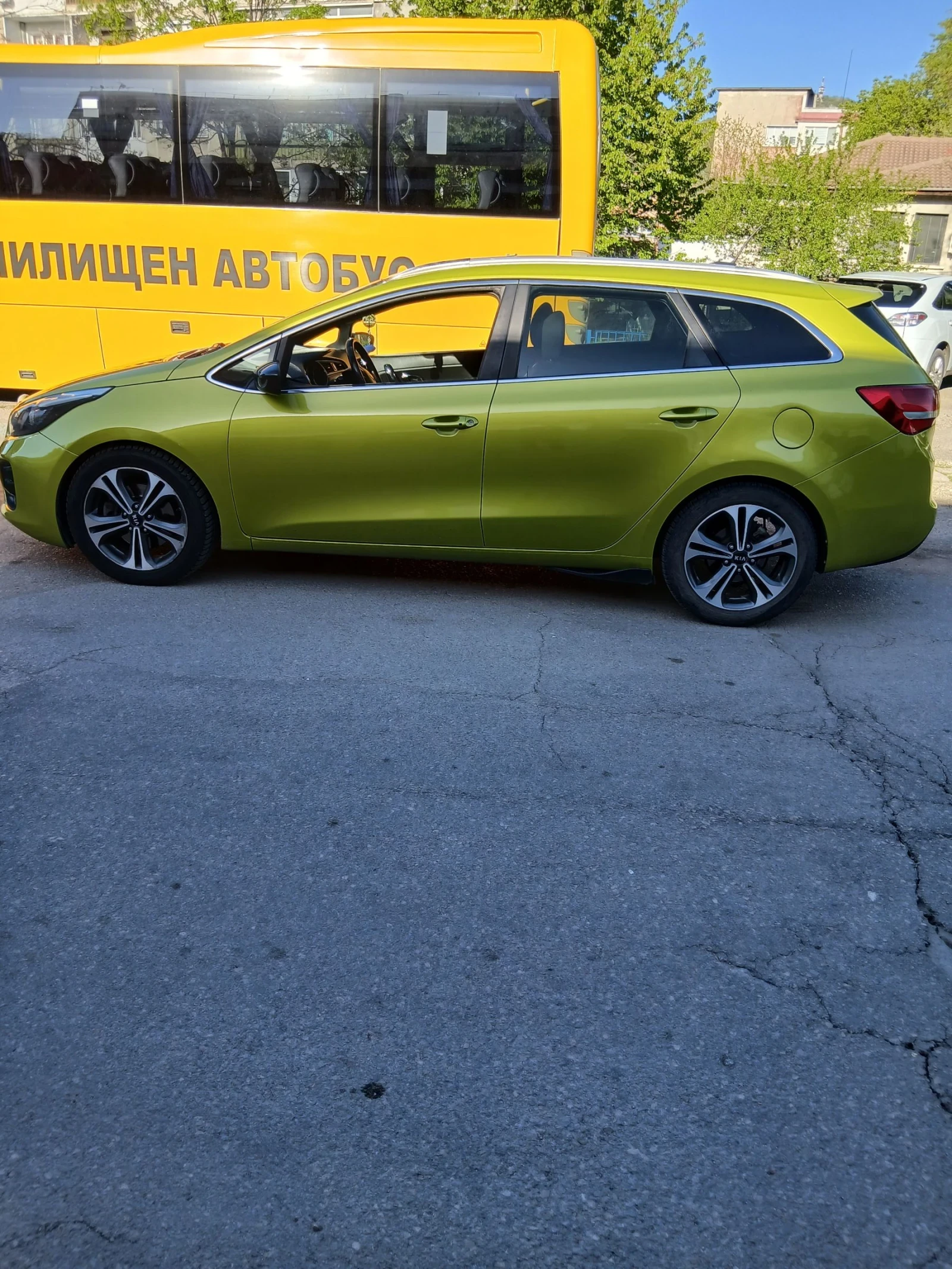 Kia Ceed, снимка 4 - Автомобили и джипове - 53942171