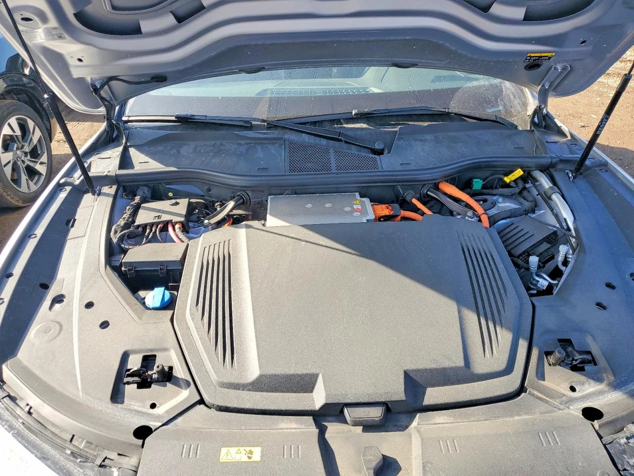 Audi E-Tron S Premium Plus quattro, снимка 11 - Автомобили и джипове - 54152898